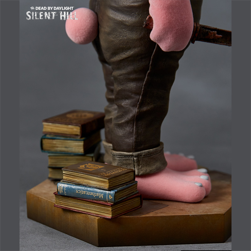 SILENT HILL x Dead by Daylight, Robbie the Rabbit Pink 1/6 Scale